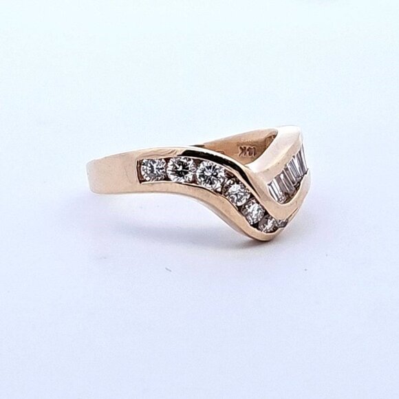 14K Yellow Gold 1.01TW Channel Set Round Baguette Diamond Chevron Ring Size 8.25 - Picture 2 of 14